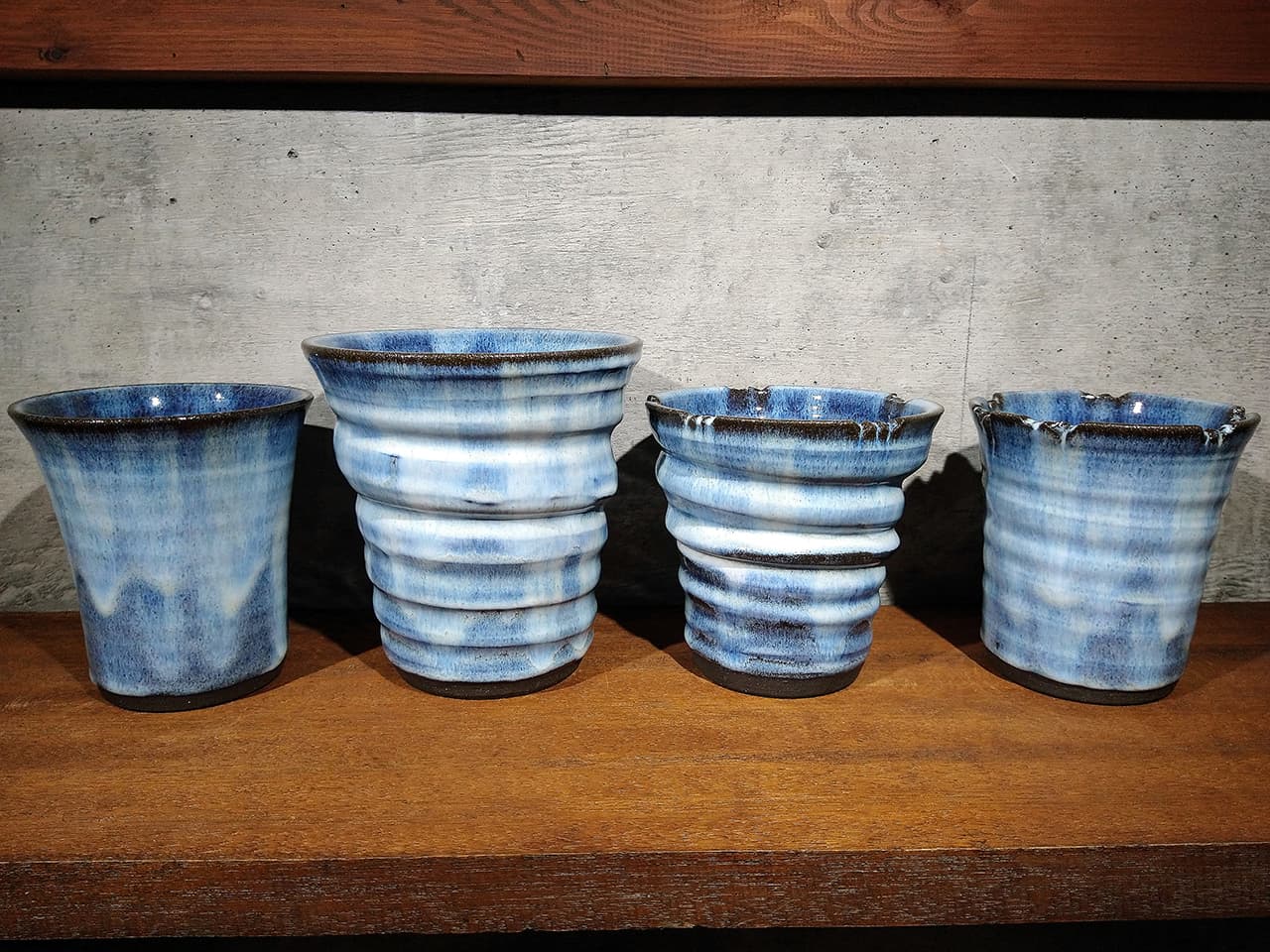 追加納品した青い灰釉の植木鉢